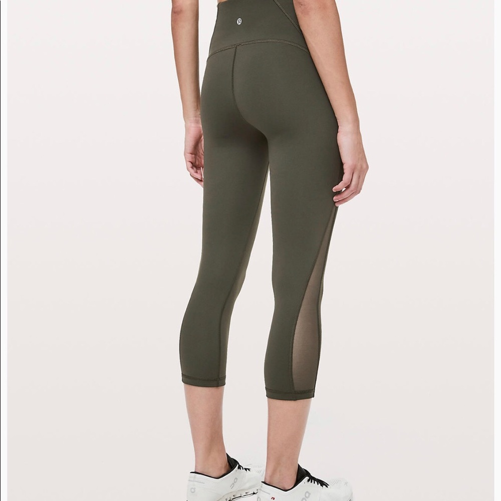 Lululemon train times crop
